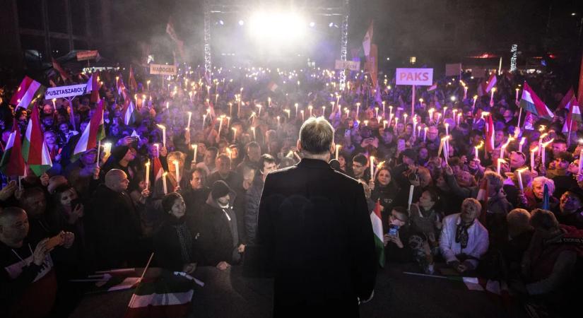 Itt nézheted élőben Orbán Viktor országjárását: a mai állomás Szentendre