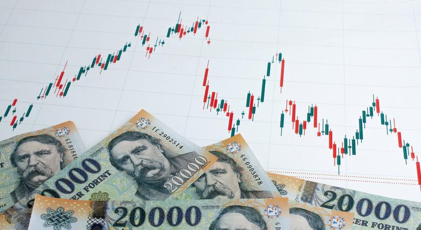 Háborús kilátások: 390 forintos euró az év végén, kisebb GDP növekedés a vártnál