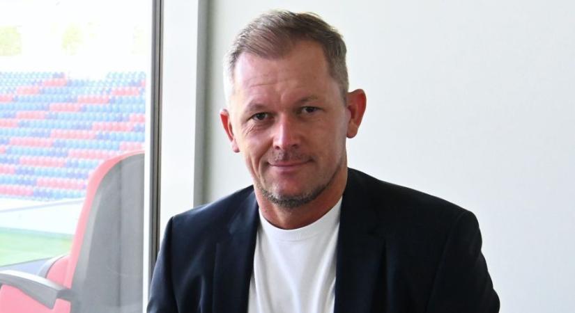 A nyíregyházi sportigazgató: "Figyelj csak, öcsi!" - Bódog, a marhapörkölt és a két ellenőrző