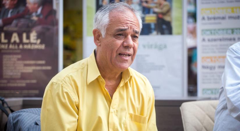 Ledöbbensz, mit művel hetvenhárom évesen Straub Dezső! – Erre nem számítanál