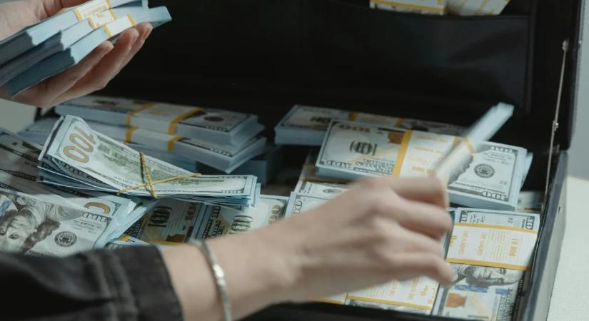 Költségvetési csalás: több milliárdos kárt okozott egy bűnszervezet