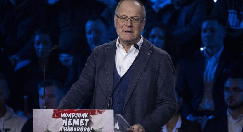 Navracsics Tibor: a tapolcai kórháznak átadott új mammográfiás készülék nagy előrelépést jelent a környék egészségügyi ellátásában