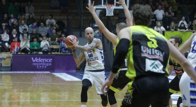 Csúcsrangadót rendeznek Székesfehérváron