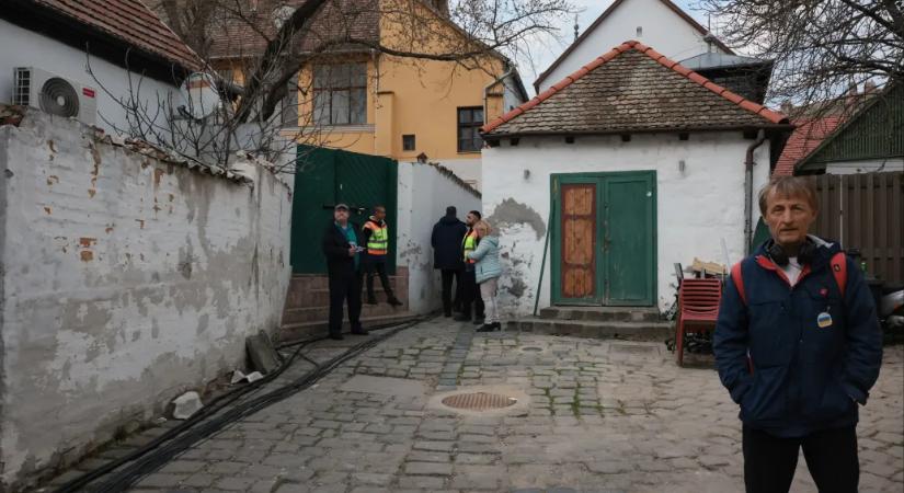 Csak karszalaggal lehet a színpad elé menni Orbán országjárásának pénteki állomásán