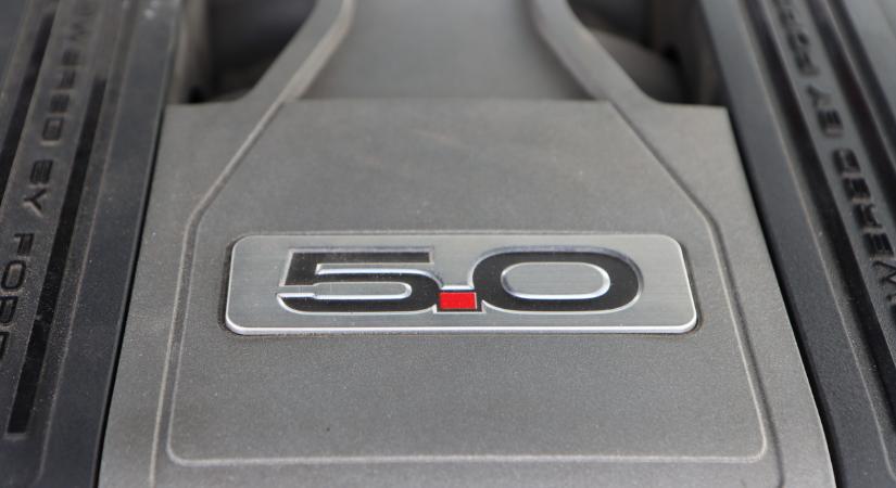 Rendőrautót csináltak az ittas sofőr Mustangjából