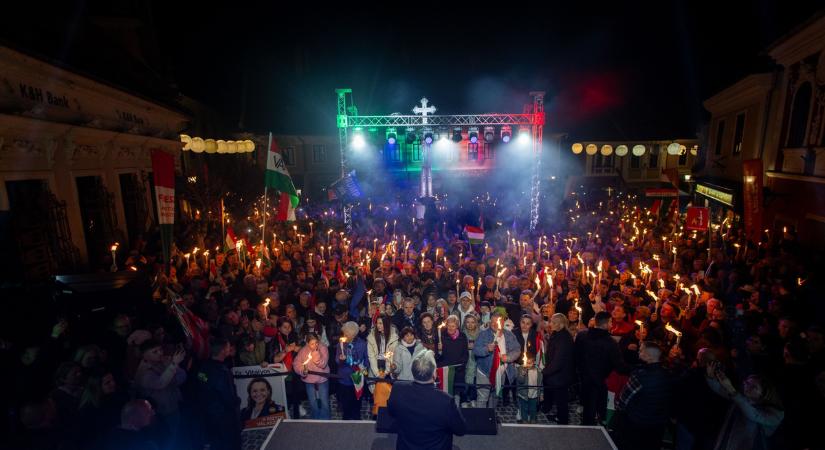 Ne maradj le te se! – Nézd vissza a szentendrei Békemenet legszebb pillanatait