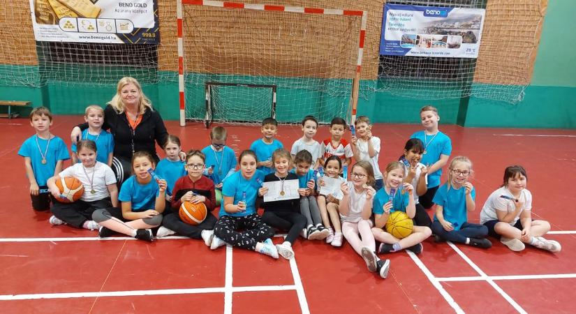 215 millió forintból korszerűsítik a GYÁÉV csarnokot