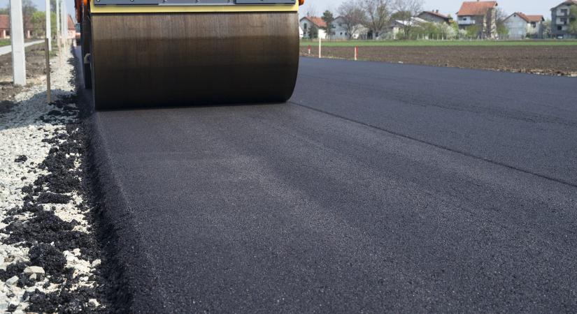 Húsvétra megújul a Barátság utca Bakonyszentlászlón