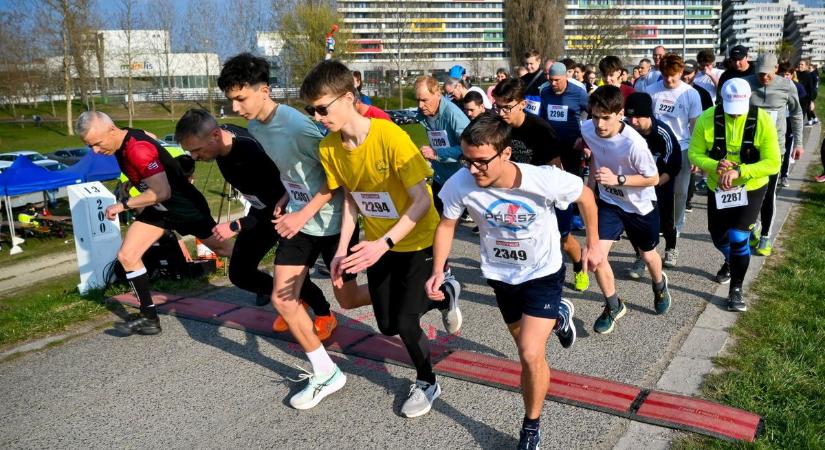Sok futót csábított a győri Gátőrfutás - fotók