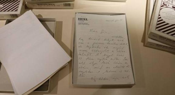 „Kedves Gézám!” Egy jelentős pálya emlékezete – irodalomtörténeti érdekességek a Déri Múzeumban