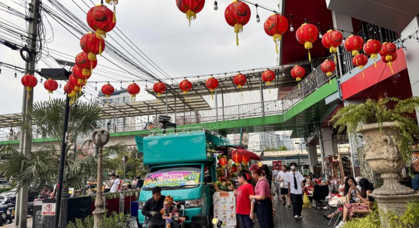 Bangkok másodkézből – turkálókból bevásárlóközpont