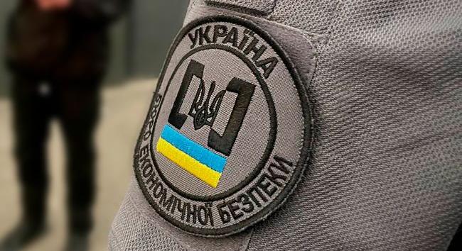 Minden idők egyik legnagyobb illegális cigarettagyárát leplezte le a BEB, havi egymilliárd hrivnya volt a bevétele