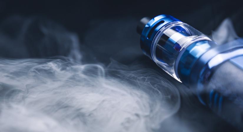 Hiába a tiltás, még mindig rengetegen terjesztik illegálisan ezt a cuccot: brutális mennyiséget foglalt le belőle a NAV