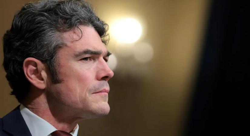 A terrorelhárítás lemondott igazgatója: Információs buborékot hoztak létre Trump körül, hogy rávegyék a háborúra