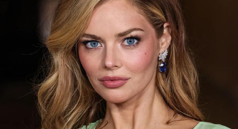 Várandósan villantott a horrorkirálynő, Samara Weaving bámulatosan néz ki