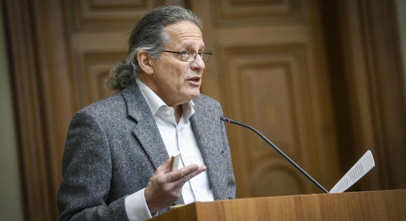 Kettészakadt a magyar kultúra, és nem múlnak el a harci sérülések