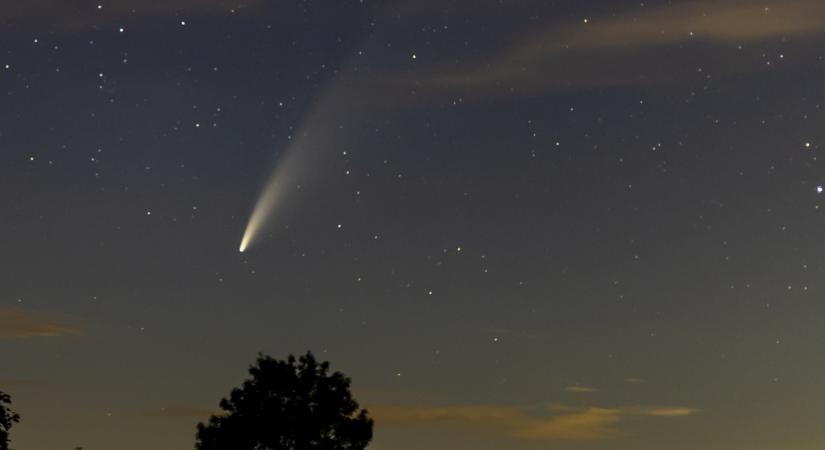 Látványos, napsúroló üstököst figyelhetünk meg, ha nem tépi szét a Nap addig