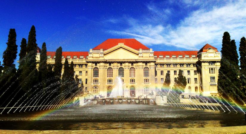 Rekordszámú jelentkezés a Debreceni Egyetemen