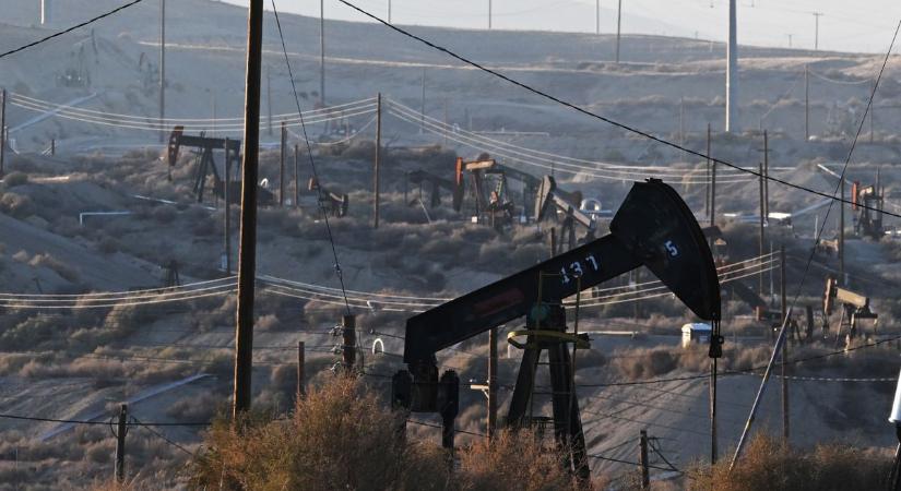 Rendkívüli: leállította a kitermelést a világ egyik vezető olajhatalma, egyetlen hordó se jön többé exportra a legnagyobb mezőkről – beláthatatlan, mi fog most történni