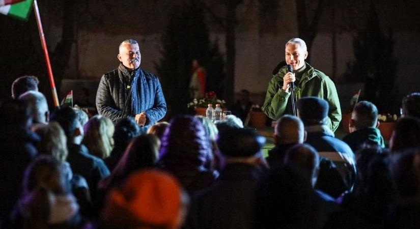 Lázár János Füreden: A magyar emberek jóléte és fizikai biztonsága a tét a választáson – videóval