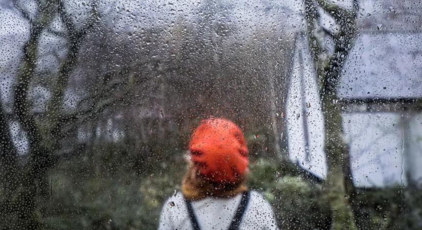 Esernyőket elő! Csapadékos, de napos időjárás várható