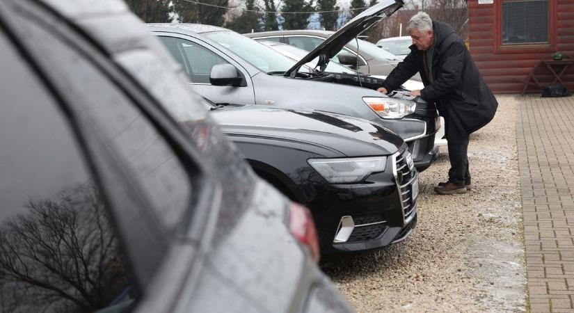 Új korszak az autózásban: egyszerűbb lett, de nem mindenkinek tetszik