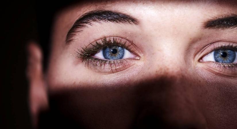 Újra láthatnak a vakok ezzel az eszközzel: 80 százalékos a hatékonysága