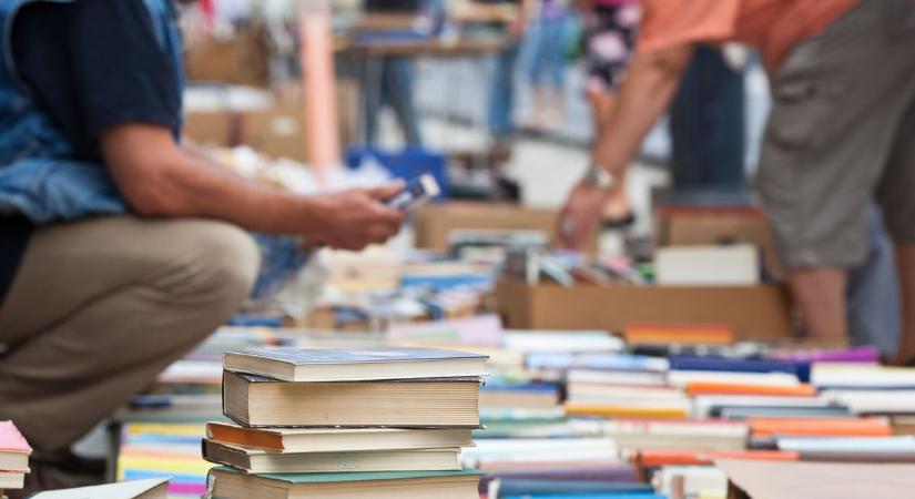 Szeretnél egy új könyvet? Ritkaságokra vágysz? Itt a lehetőség a pécsi Retro Könyvvásáron