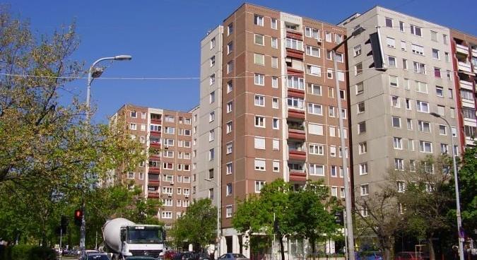 Rossz hírt kaptak a tulajdonosok – már nem aranybánya a panellakás