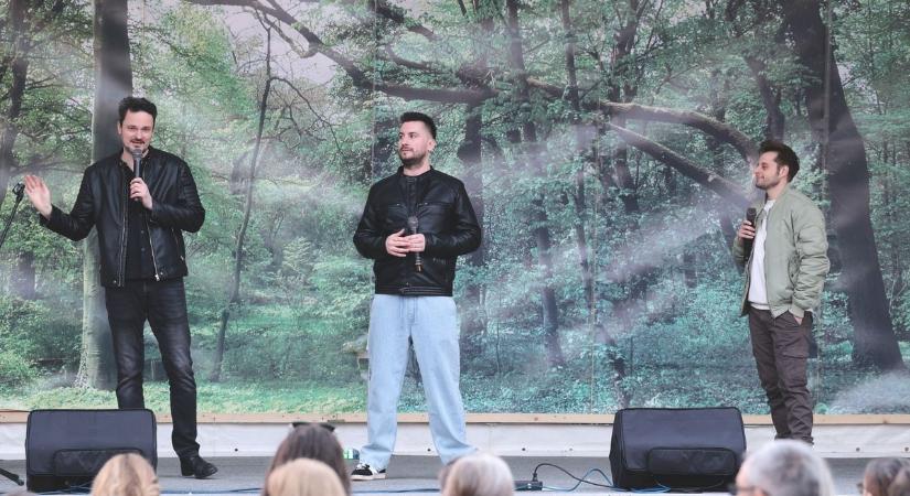 Berobbant a Tavaszi Zsongás Nyíregyházán – a Három Tenor indította a programsorozatot (fotókkal)