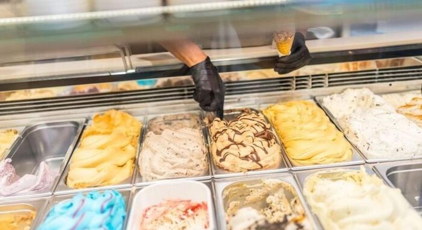 Ennyibe kerül egy gombóc a győri belvárosi fagyizókban