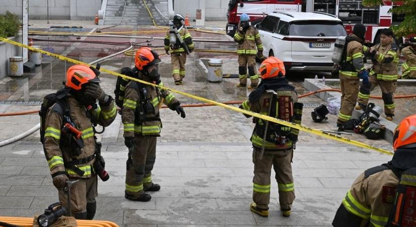 Kigyulladt egy dél-koreai autóalkatrész-gyár: legalább tizenegyen meghaltak