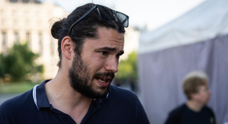 Ez egy ilyen szemét g*ciség – kiakadt Nagy Dávid, a Kutyapárt politikusa