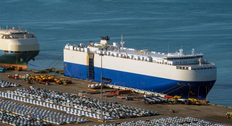 Egy tengeri útvonal miatt kerülhet bajba az autóipar