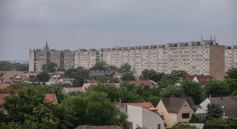 Barátságosan átölel az időjárás vasárnap, de még aznap hétfői hangulatot borít a nyakunkba