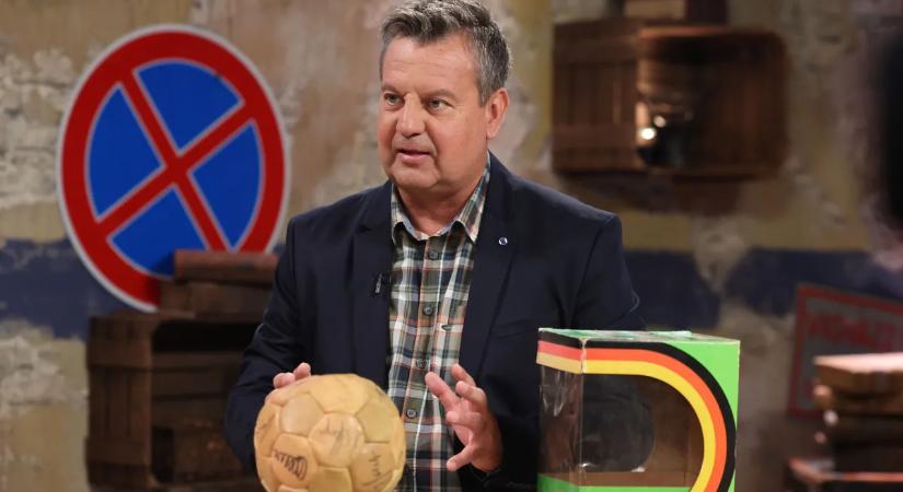 Elképesztő relikvia: A német labdarúgó válogatott által dedikált labda borzolja a kedélyeket Kincsvadászok VIP-ben