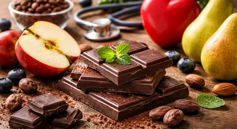 Egészségesebb lehet az almánál vagy a körténél? A sötét csokoládé meglepő hatásai