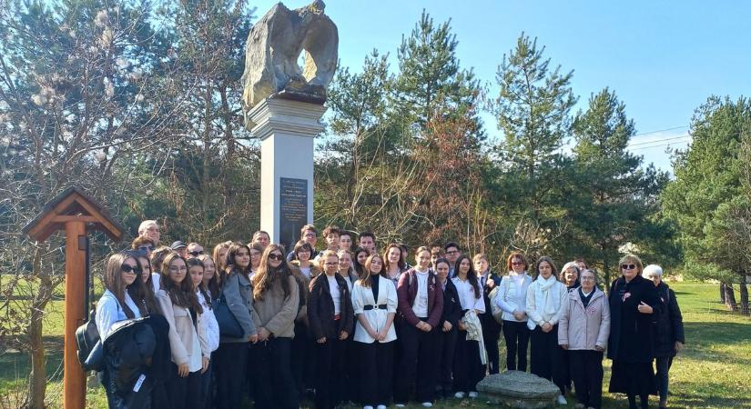 ELTE Bolyai - Esterházy János magyar mártír politikus előtt is tisztelegtek Felvidéken