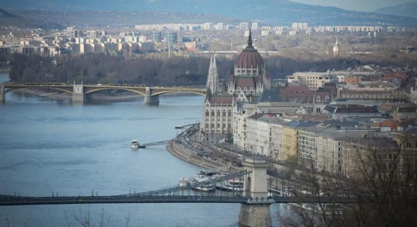 Ukrajna aggódik a magyar választások miatt – megfigyelőket is küldenének