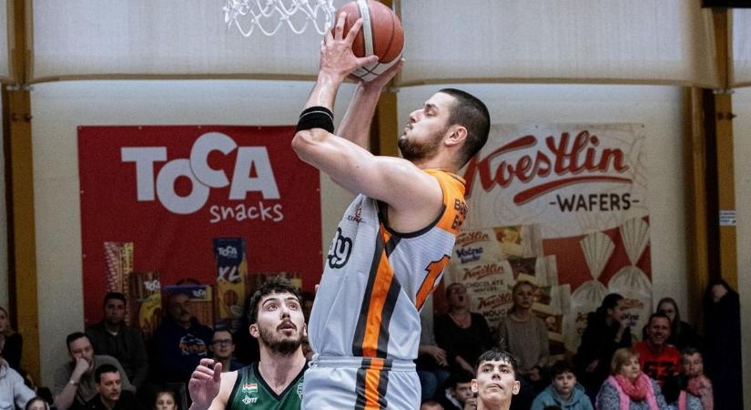 Győzött Békéscsabán, feljött a 2. helyre a Foody-BasketBaja