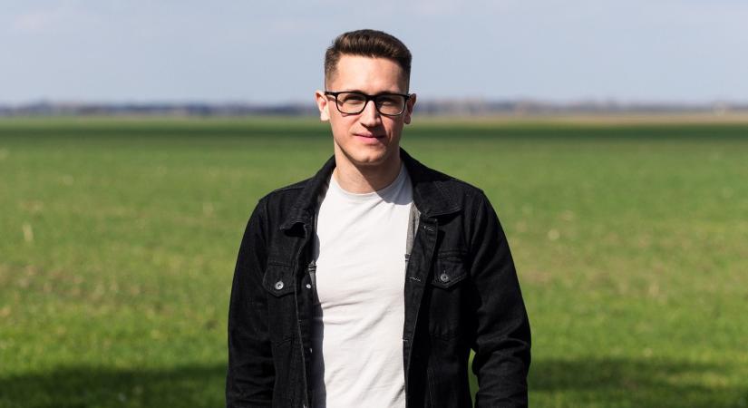 Visszalépésre kérte tíz billegőkörzet DK-s és MKKP-s jelöltjeit Bedő Dávid