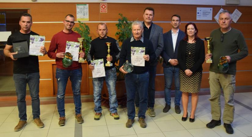 Tamási bormustra: egyre magasabb a színvonal